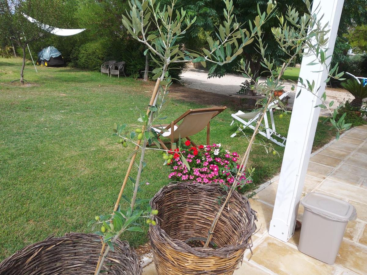 Casetta Vacanza In Campagna Aradeo Exterior photo