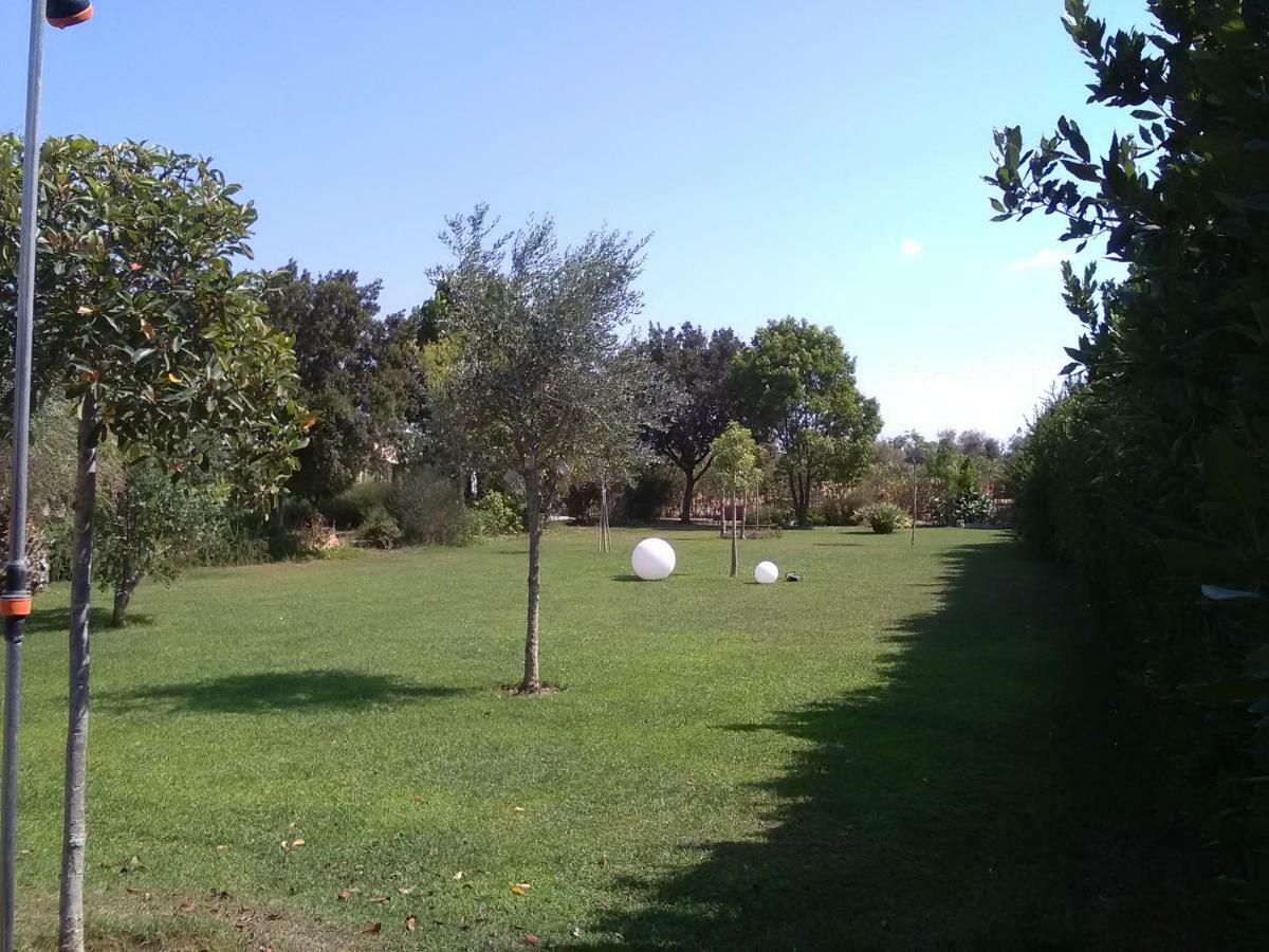 Casetta Vacanza In Campagna Aradeo Exterior photo