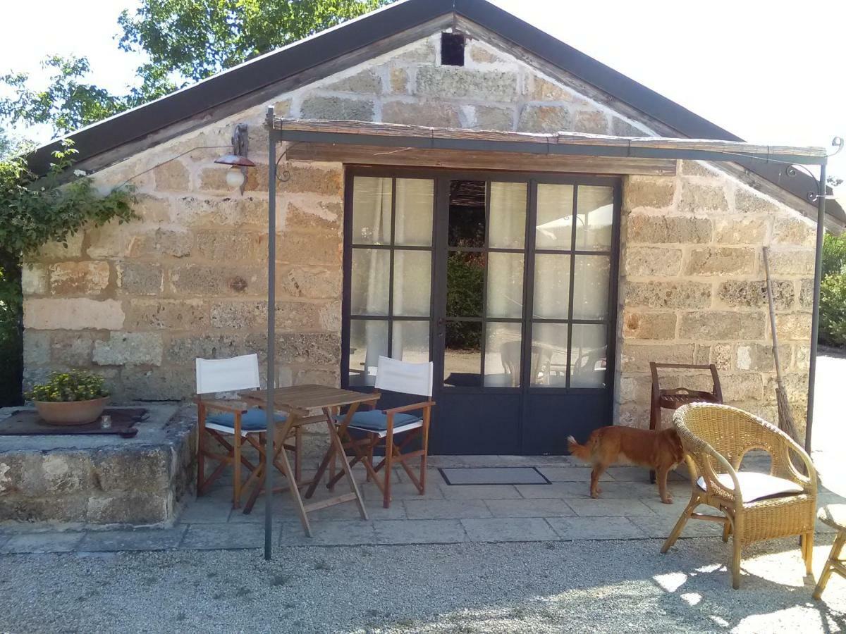 Casetta Vacanza In Campagna Aradeo Exterior photo